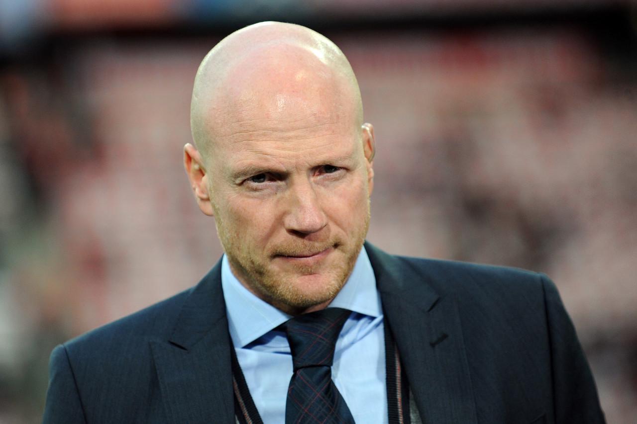 日凌晨, 是也不能再 日凌晨, 是也不能再